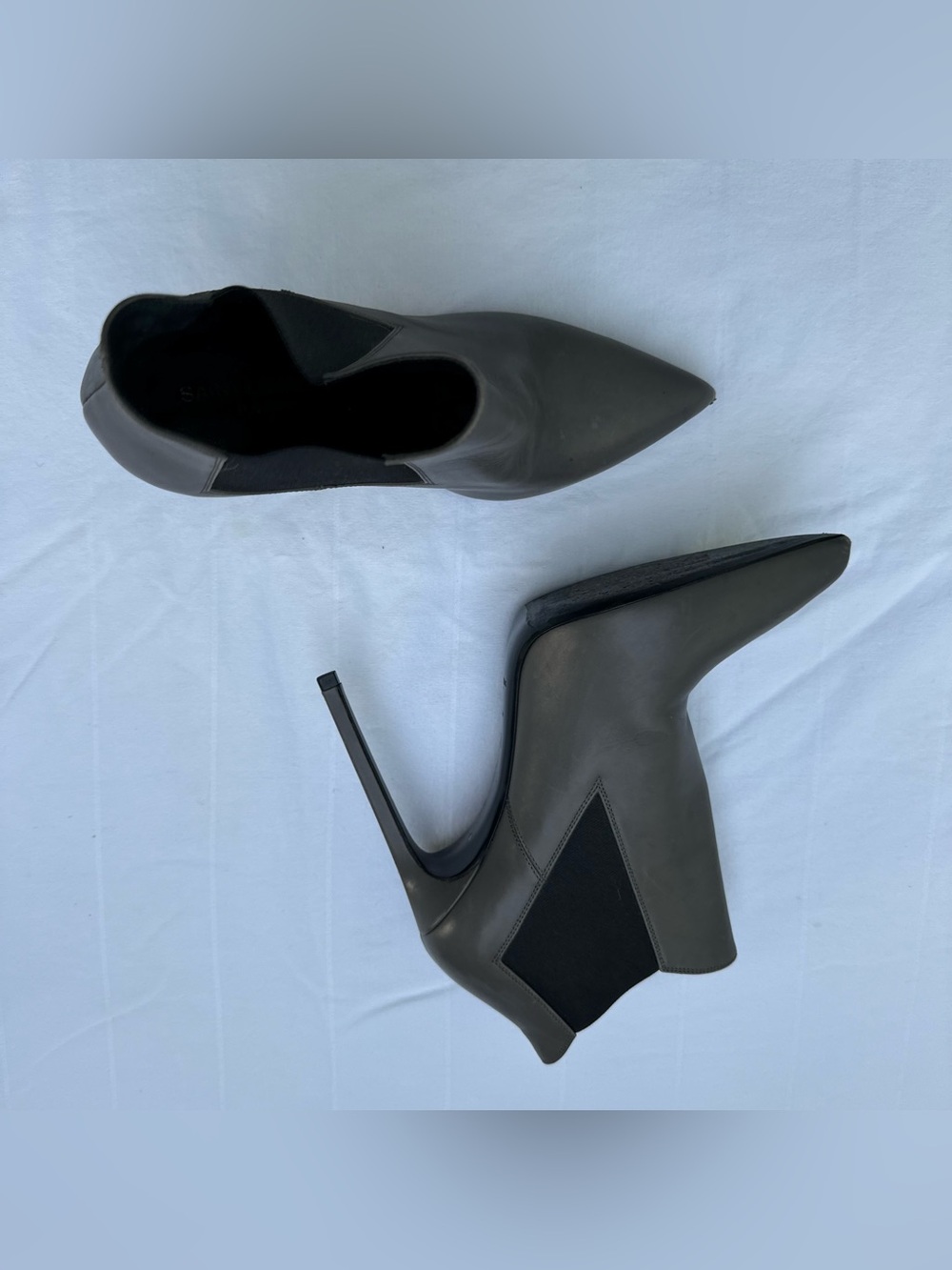 YSL Yves Saint Laurent grey Paris Chelsea Booties leather - Picture 9 of 9